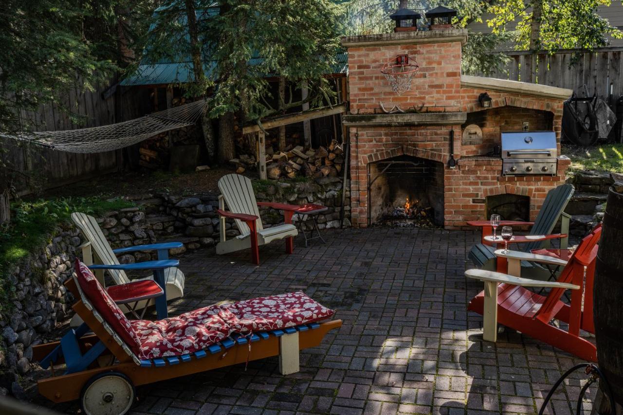 Bragg Creek The Craftsman House B&B 외부 사진