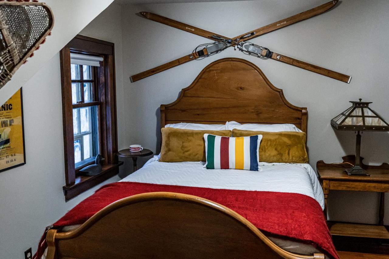 Bragg Creek The Craftsman House B&B 외부 사진